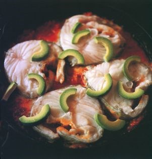 Fish with avocado, lime and chilli