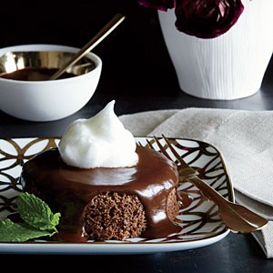 Five-ingredient chocolate cakes