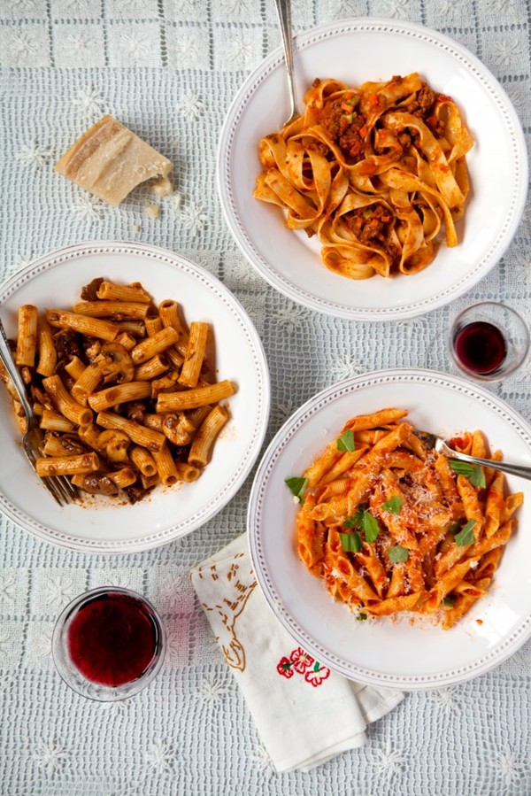 Five-ingredient marinara sauce