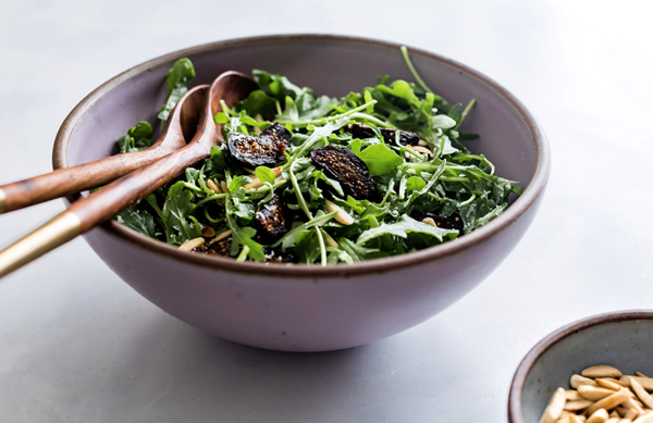Five-minute arugula fig salad