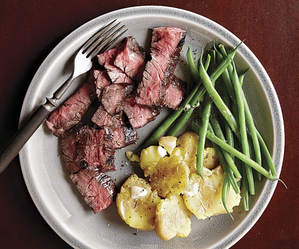 Five-minute marinated skirt steak