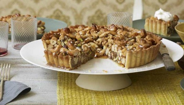 Five-nut caramel tart