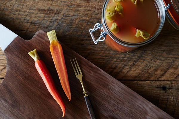 Five-spice pickled carrots