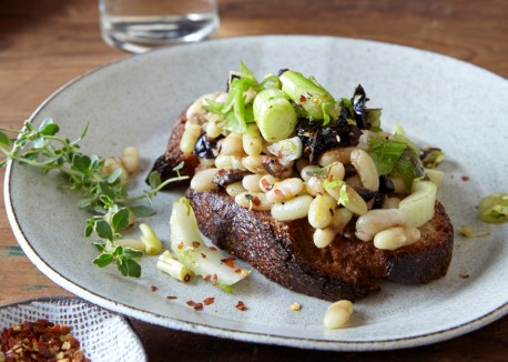 Flageolet and lemony celery tartines