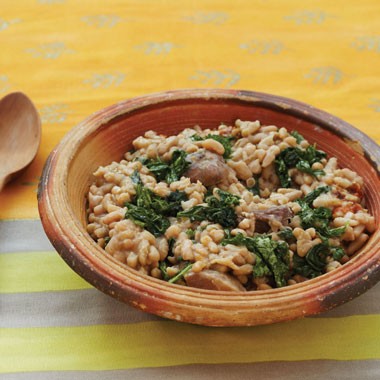 Flageolets with autumn greens and fresh bacon