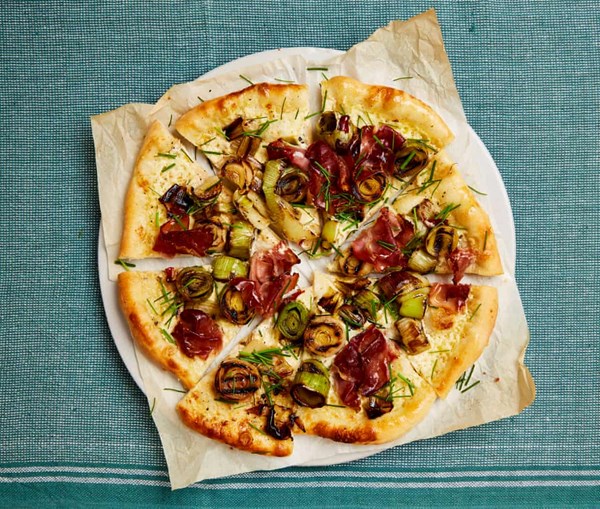Flammkuchen with speck and grilled leeks