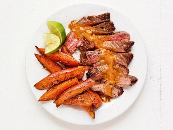 Flank steak with peanut sauce 
