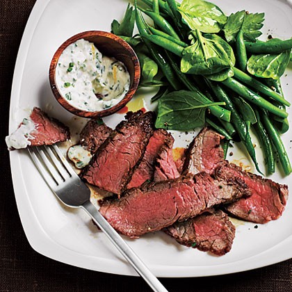 Flank steak with spicy lemon sauce