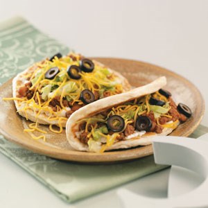 Flatbread tacos with ranch sour cream