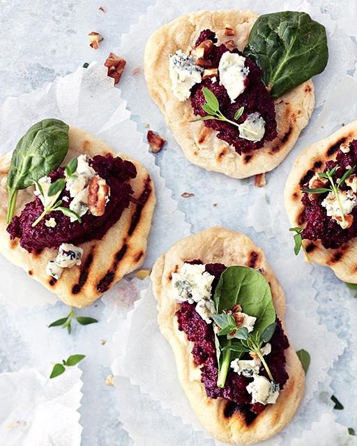 Flatbread with beetroot pesto