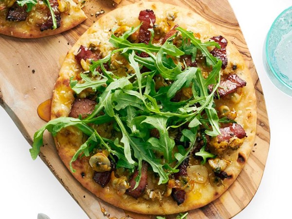 Flatbread with clams and bacon
