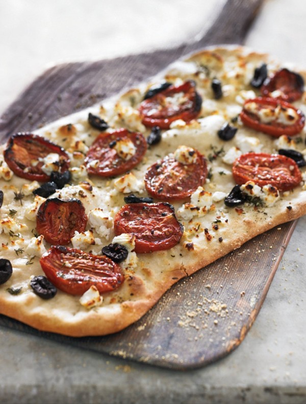 Flatbread with feta, thyme and oven-roasted tomatoes