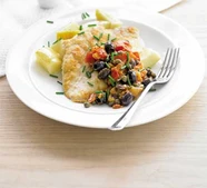 Flattened chicken with tomatoes, olives & capers