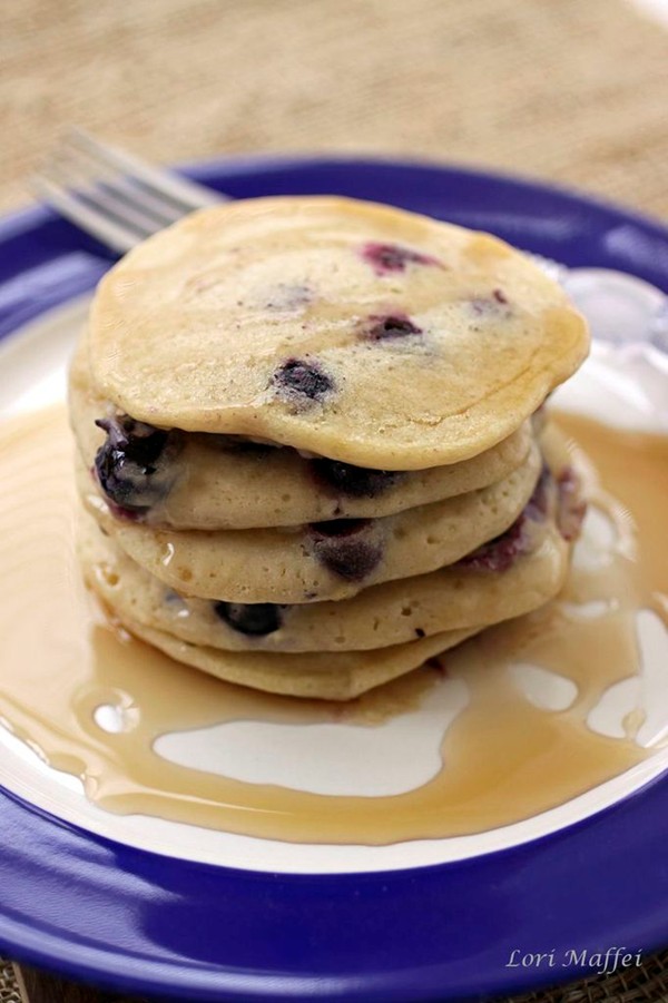 Flax-berry pancakes