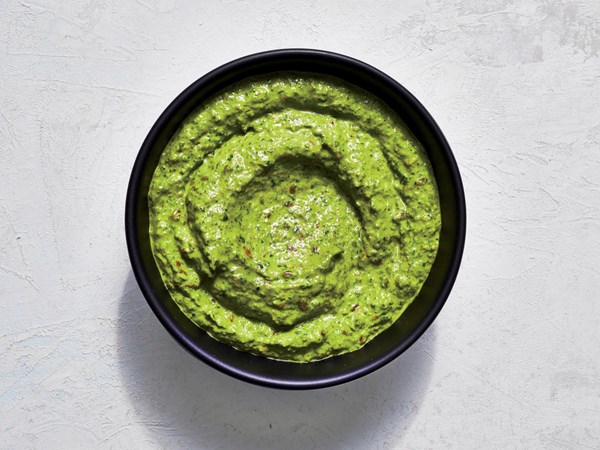 Flaxseed and parsley pesto