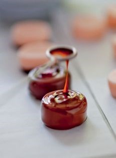 Floral cream fondants