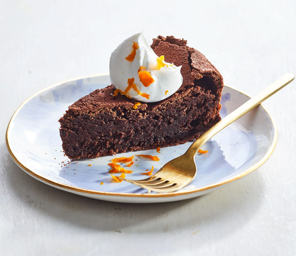 Flourless almond chocolate cake with orange