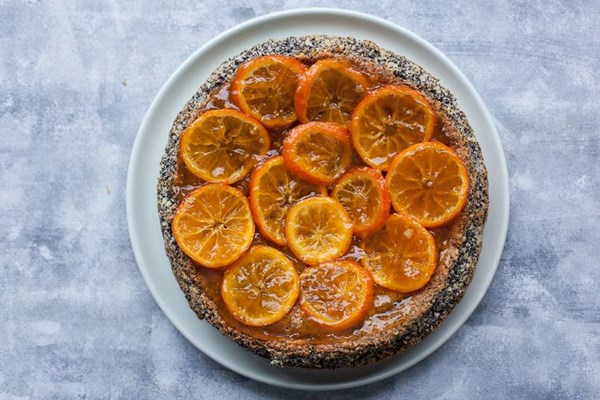 Flourless butterless poppy seed cake