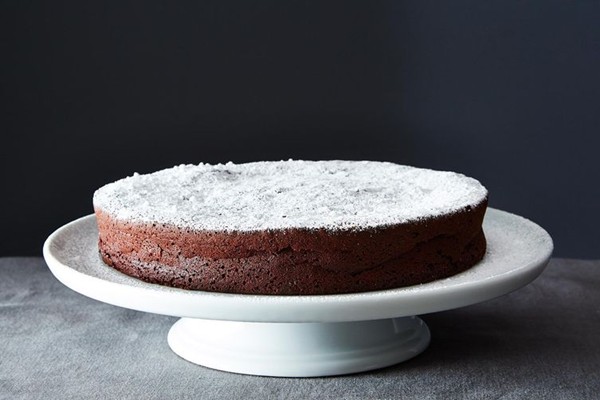 Flourless chocolate cake