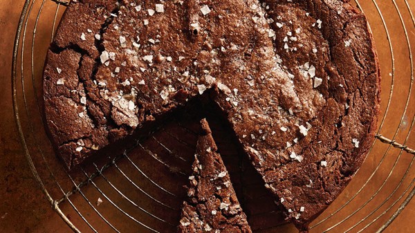 Flourless chocolate cake
