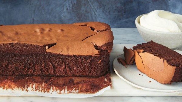Flourless chocolate cake