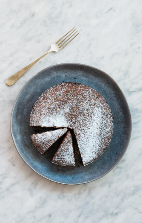 Flourless chocolate cake