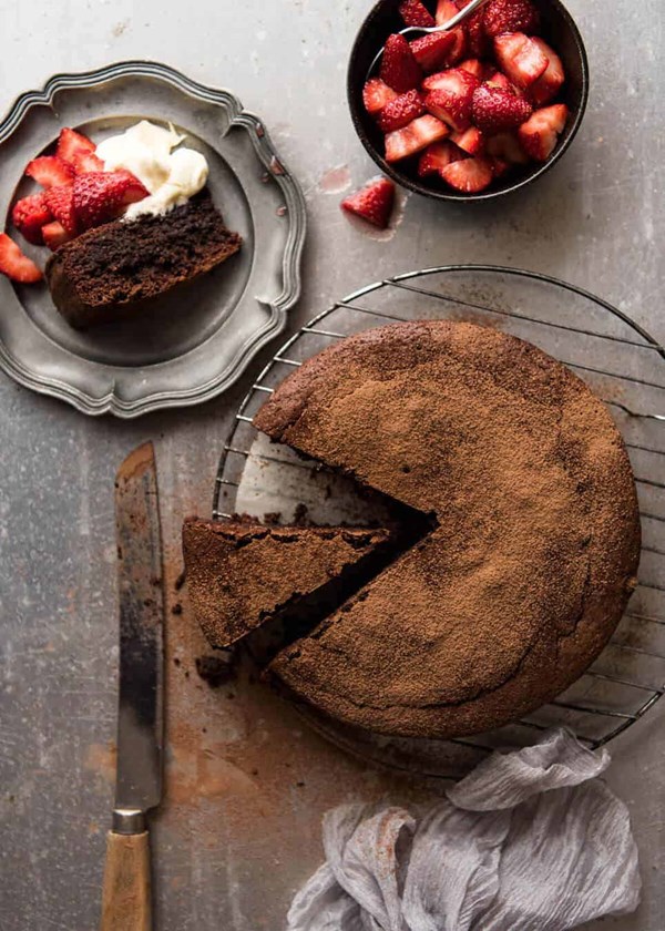 Flourless chocolate cake