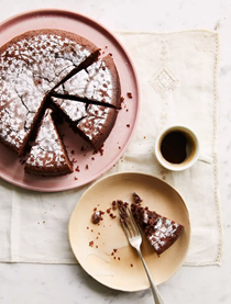 Flourless chocolate cake (Torta caprese)
