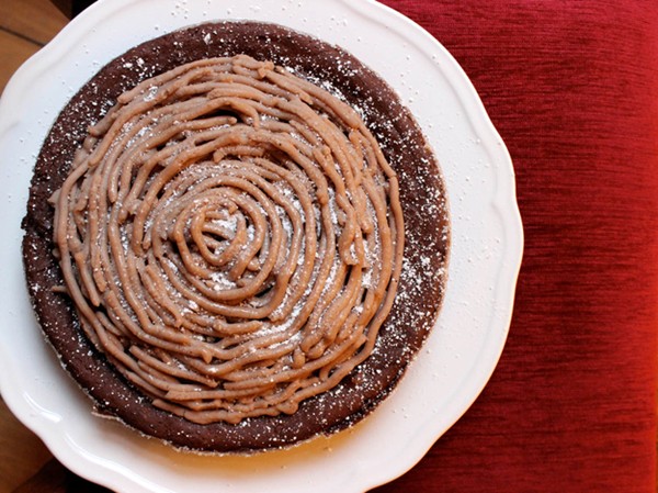 Flourless chocolate-chestnut torte
