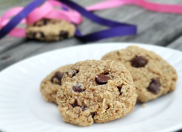 Flourless chocolate-chip cookies