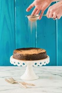 Flourless chocolate decadence cake