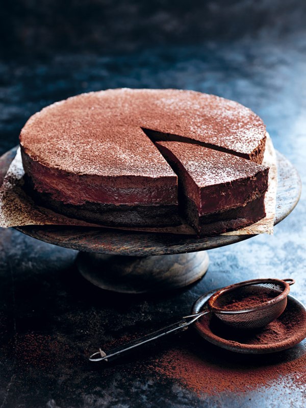 Flourless chocolate mousse layer cake