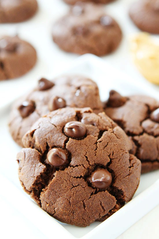 Flourless chocolate peanut butter cookies