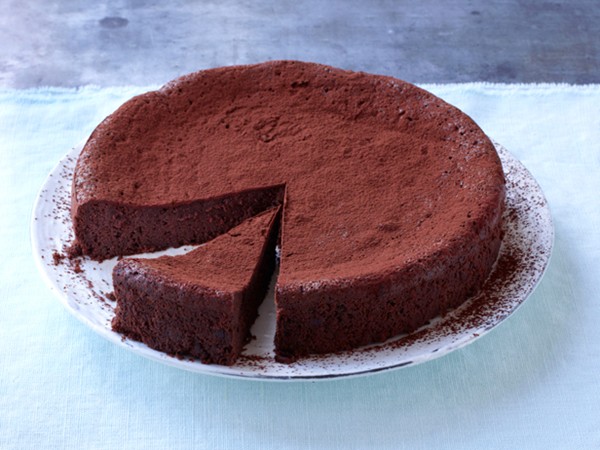 Flourless chocolate torte