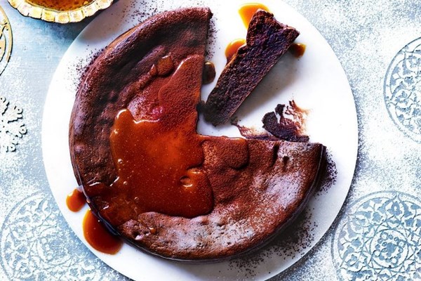 Flourless chocolate torte with malt caramel