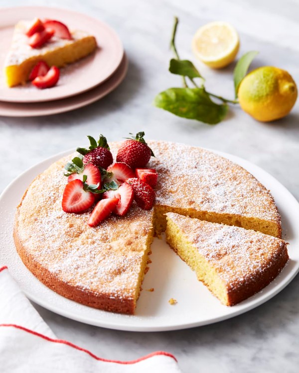 Flourless lemon almond cake