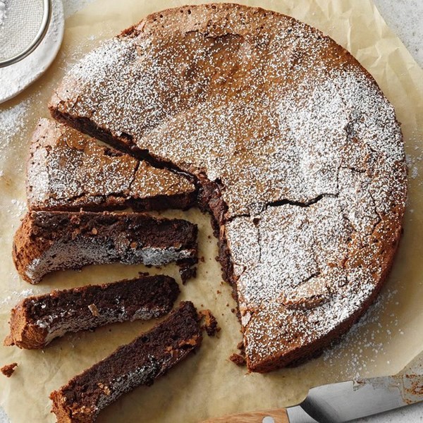 Flourless olive oil chocolate cake