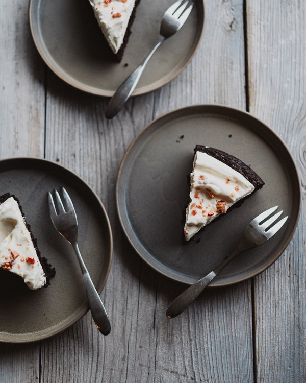 Flourless peppermint stick cake 