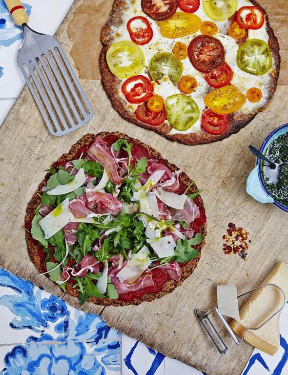 Flower power pizza - Parma ham and rocket