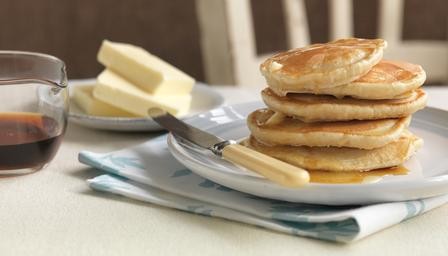 Fluffy American pancakes