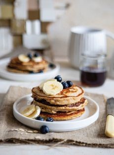 Fluffy banana and oat pancakes