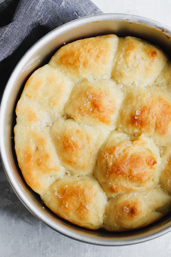 Fluffy buttermilk pull-apart rolls