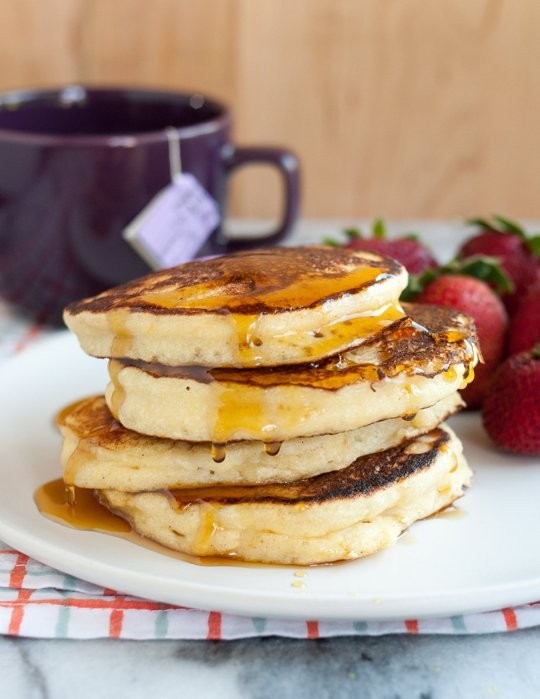 Fluffy ricotta pancakes