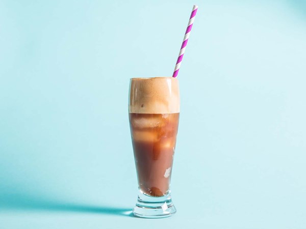 Foamy iced coffee (Frappé)
