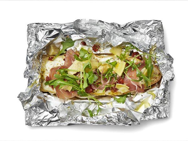 Foil-packet French bread pizzas 