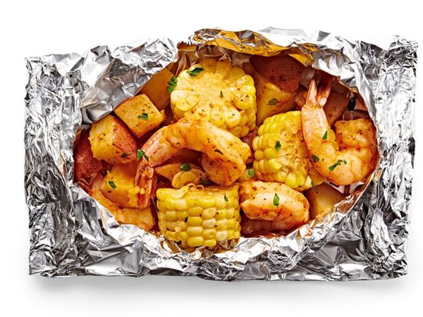 Foil-packet shrimp boil
