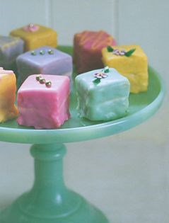 Fondant fancies