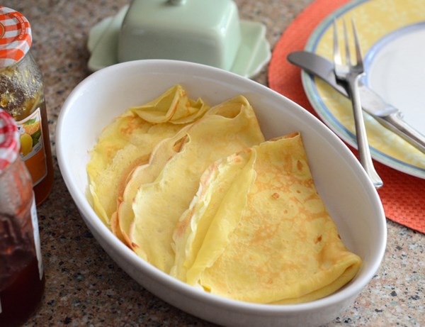 Food processor crepes (aka 2 minute crepe batter)