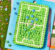 Football pitch party cake