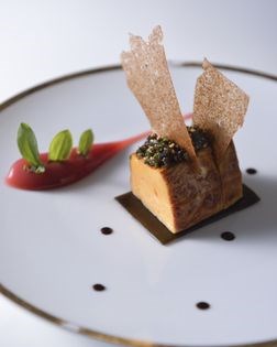 For the crab biscuit tuille [for Roast foie gras]